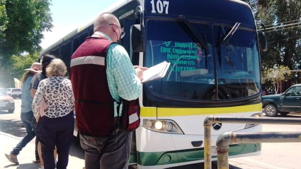 Inspeccionan transporte suburbano en el sur del Estado